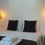Hotel Tomsan & *