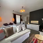 Hotel Tomsan &