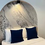 Hotel Tomsan &