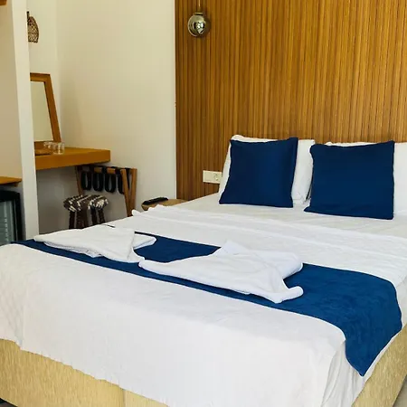 Tomsan & Hotel