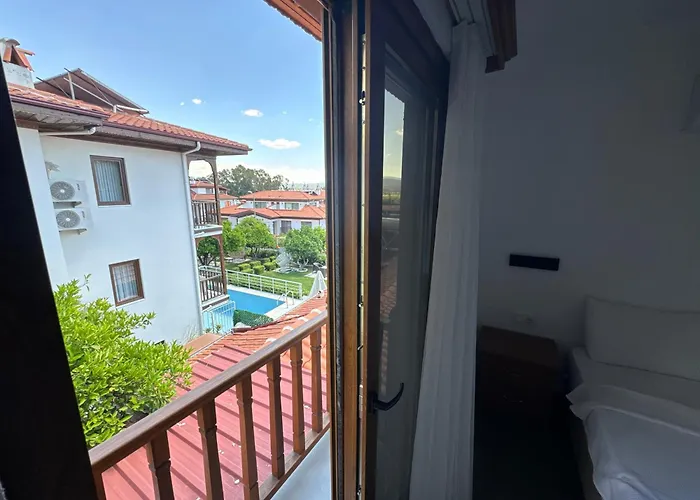 Tomsan & 阿奇亚卡