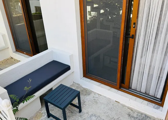 Tomsan & Ξενοδοχείο *