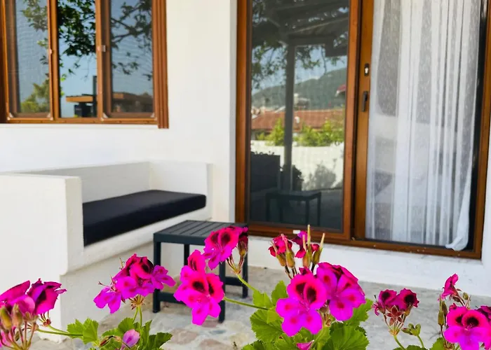 Ξενοδοχείο Tomsan & Akyaka (Mugla)