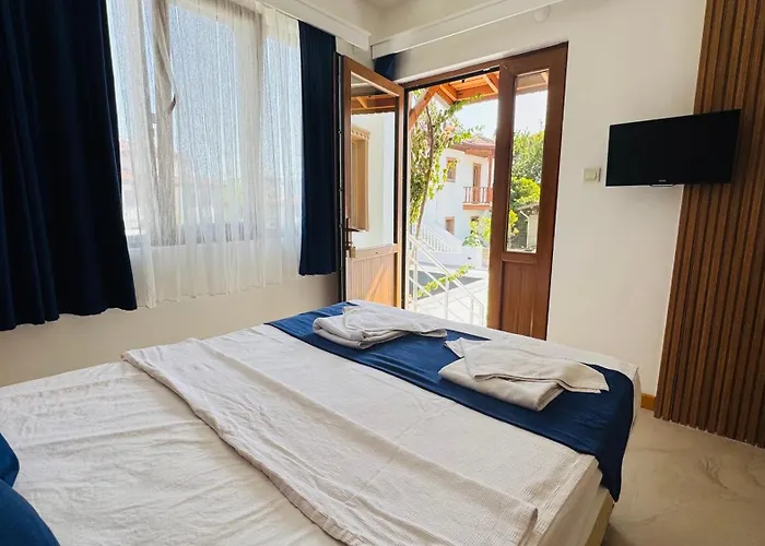 Tomsan & 阿奇亚卡